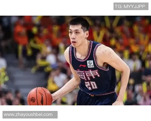 任骏飞领衔新赛季篮球盛宴展现全能球技与团队精神的完美结合 任骏飞领衔新赛季篮球盛宴展现全能球技与团队精神的完美结合